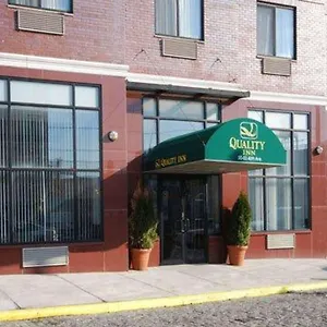 Hotel Quality Long Island - Queensboro Bridge New York